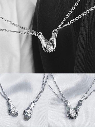 Magnetic Holding Hand Necklace | Couple Necklace👩‍❤️‍👨